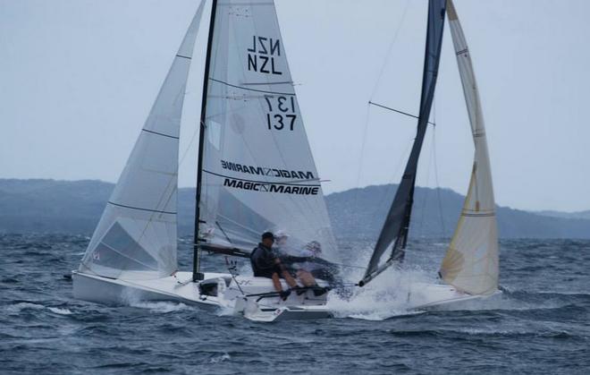 Sonic crossing Tachyon - Magic Marine 2014 Australian VX One Championships © Brian Bennett